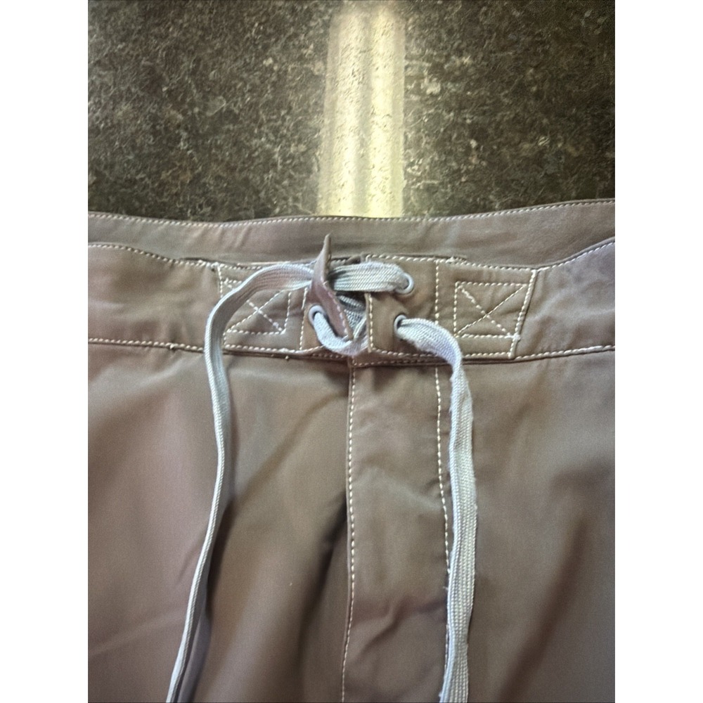 Huk Fishing Men's Gray Shorts Athletic Performance 2XL Swim Stretchy Waist - Picture 5 of 11